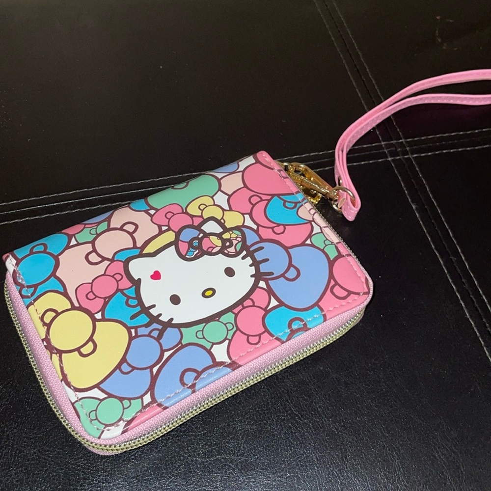 Hello kitty wallet